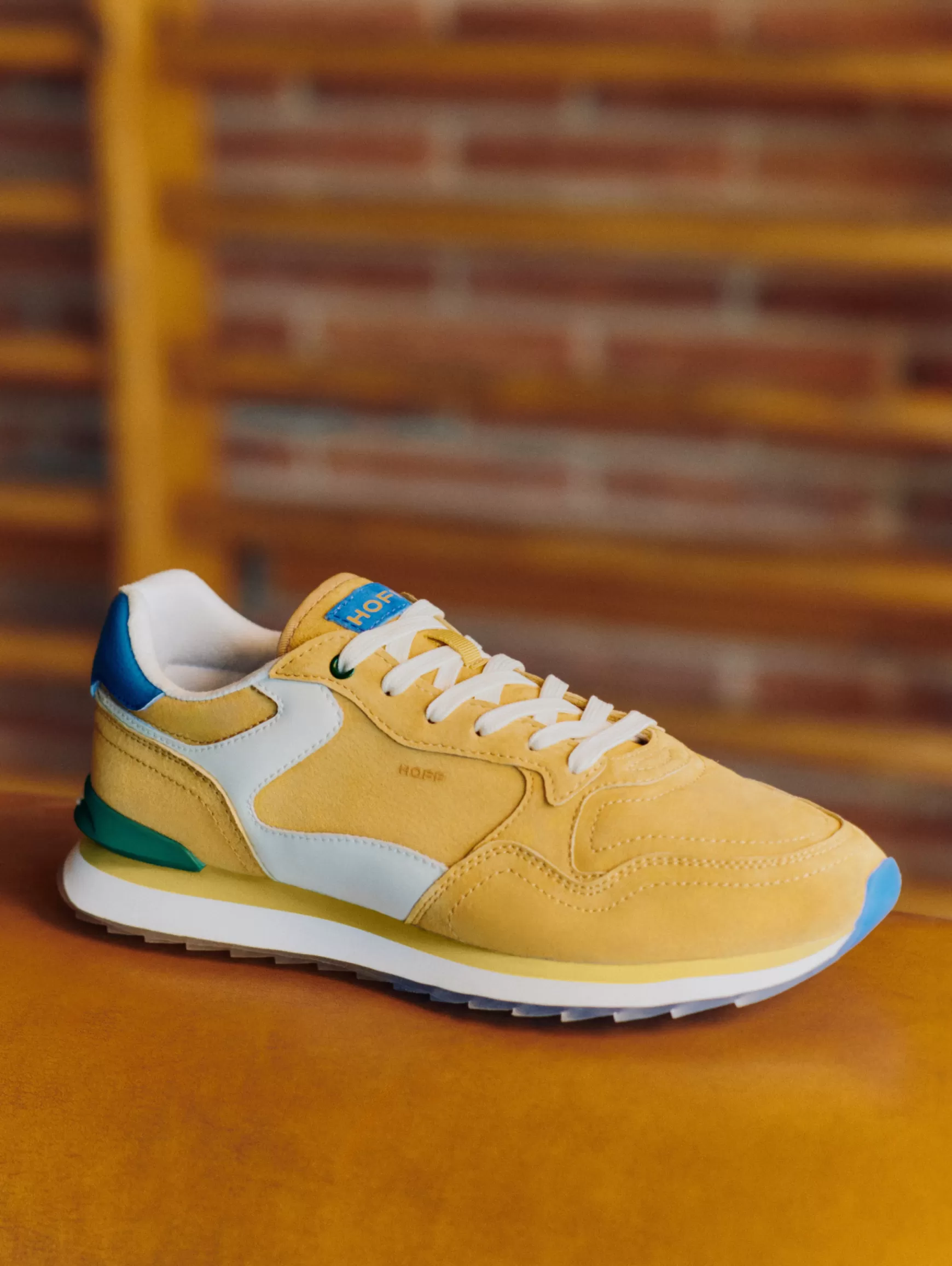 flavus_woman_3.webp State-HOFF FLAVUS WOMAN