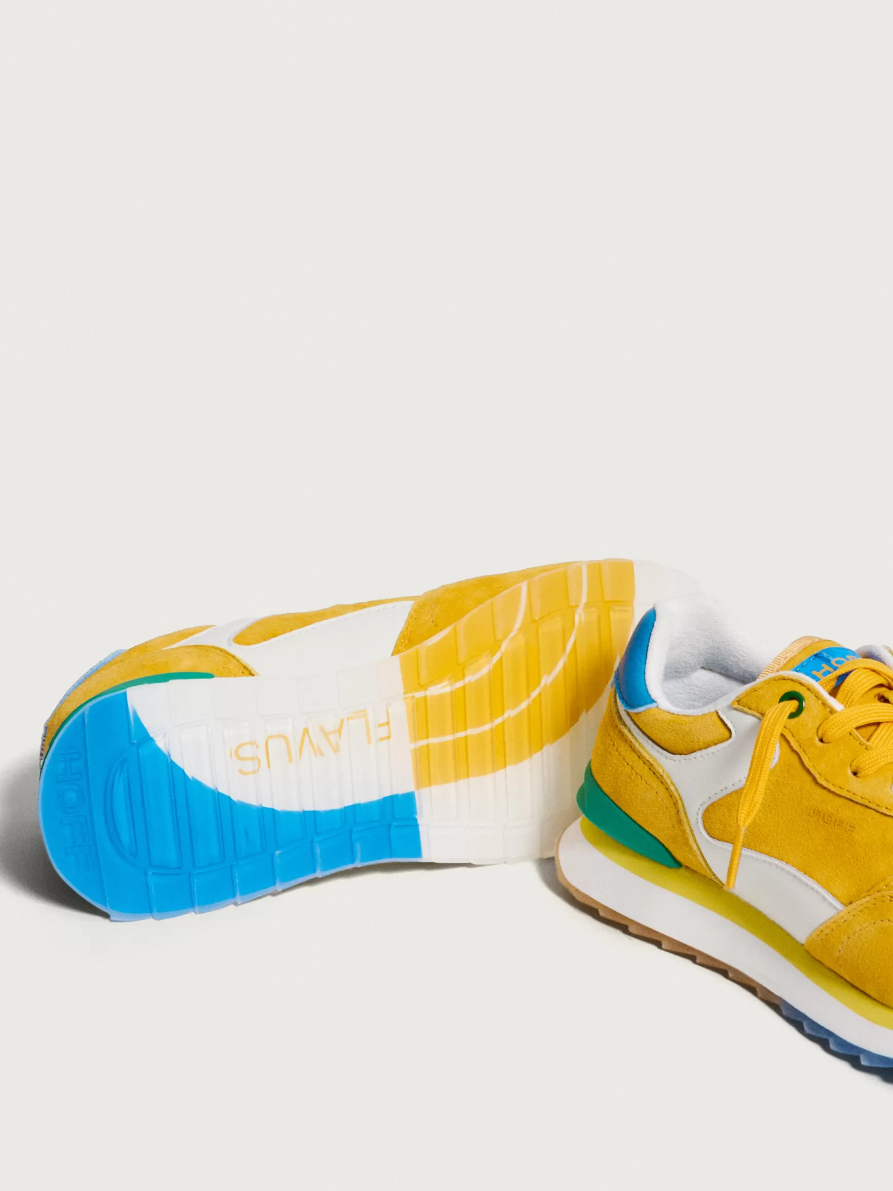 flavus_woman_4.webp State-HOFF FLAVUS WOMAN